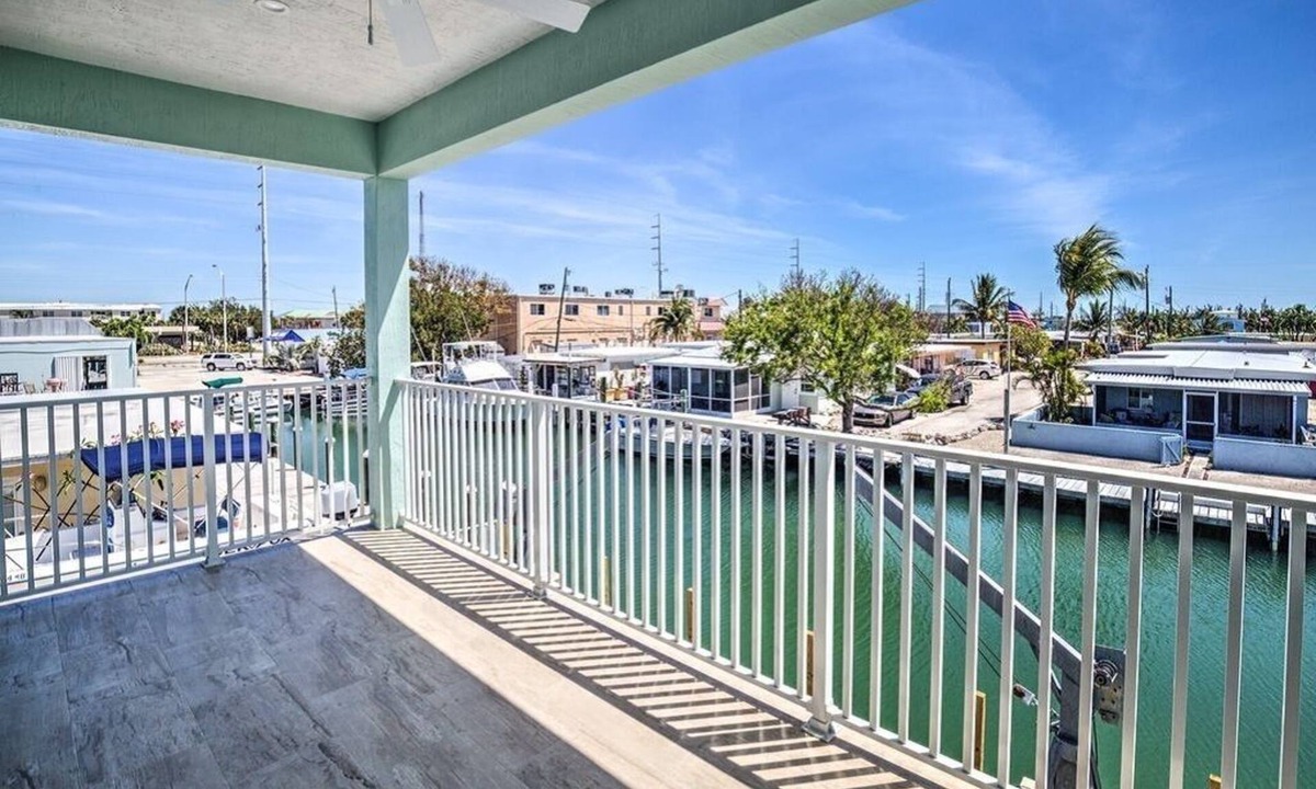Little Venice House | Spiny Lobster Suites