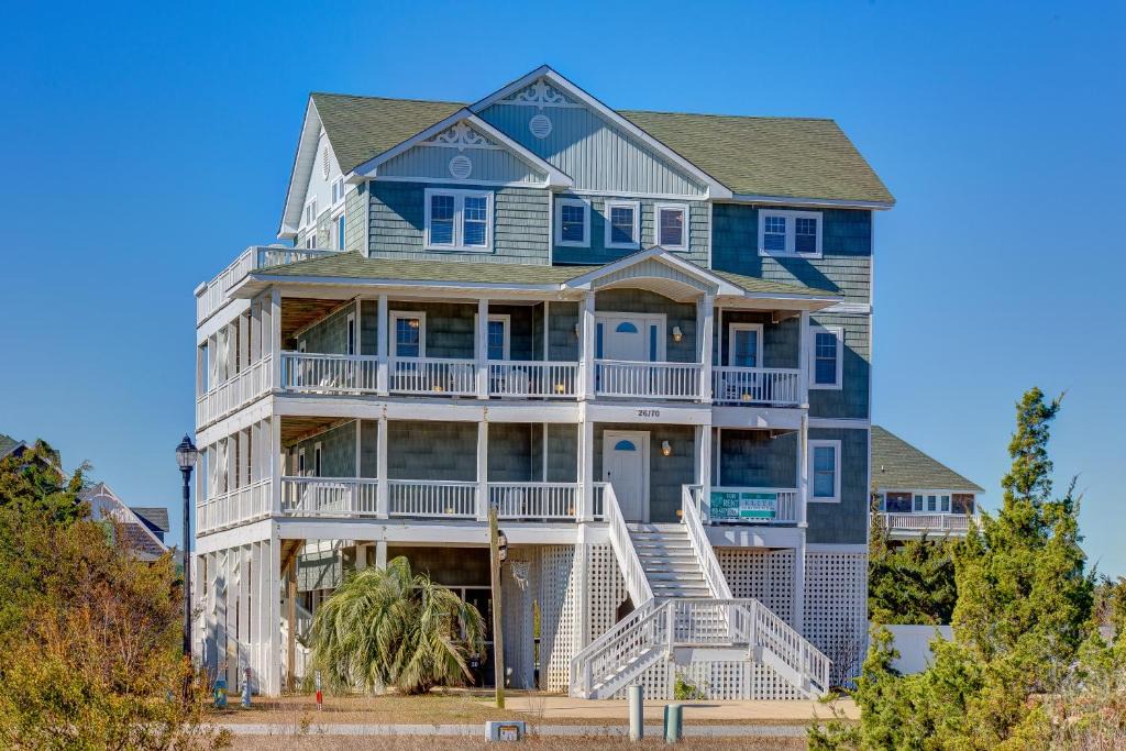 Wind Over Waves House | Spittin' Kitty 20