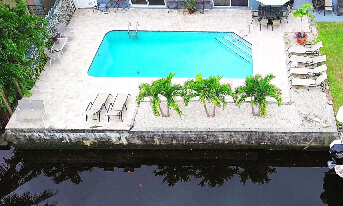 Croissant Park House | Splash, Grill & Chill Near Beaches - Tarpon Harbor 1