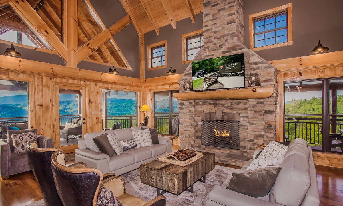Gatlinburg - Pigeon Forge Cabin | Splashing at the Bluffs