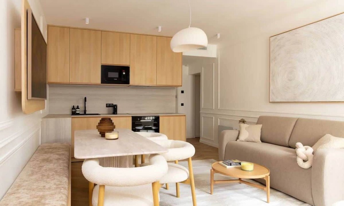 Gaillon Apartment | Splendid Apartment 2BR 6P Near Palais Royal with AC