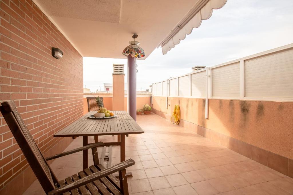Torredembarra Apartment | Splendid attic by MarCalma