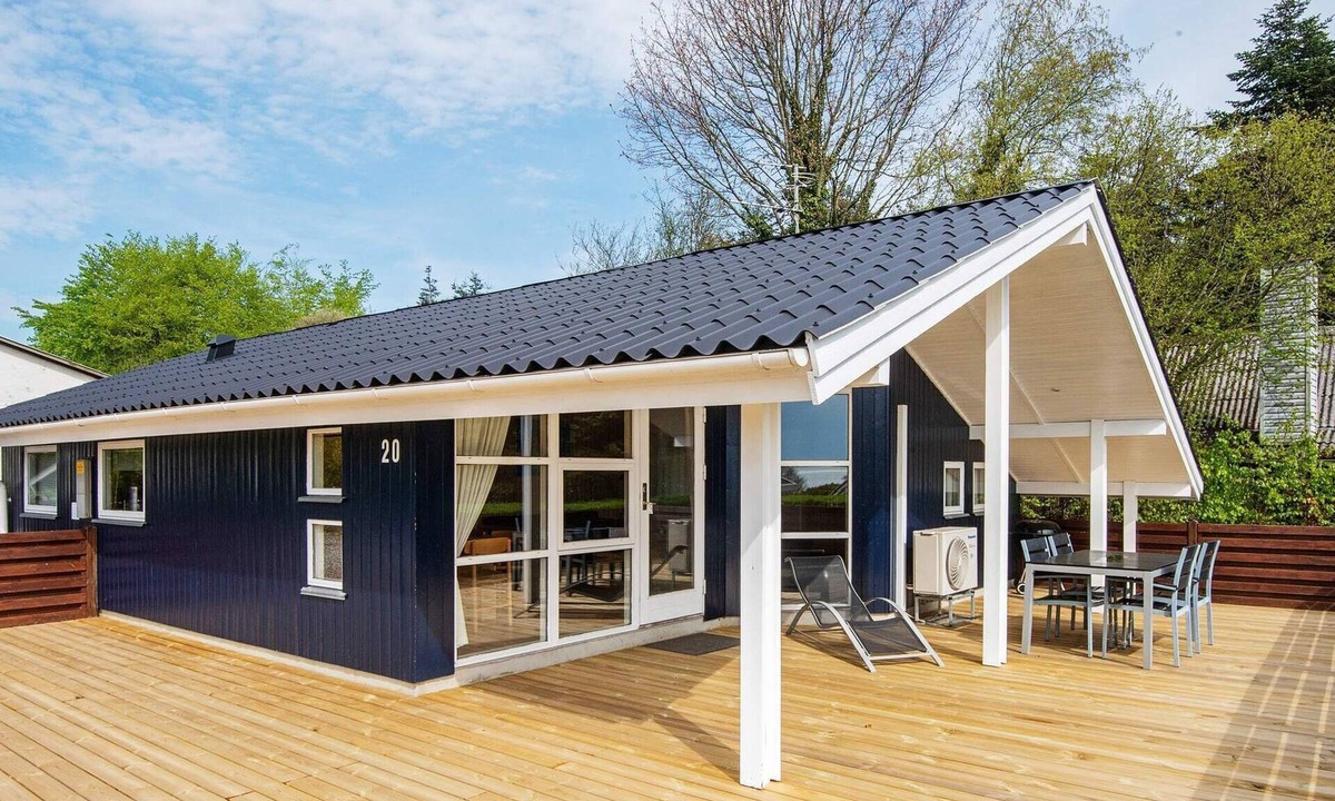 Bjert House | Splendid Holiday Home in Bjert with Roofed Terrace