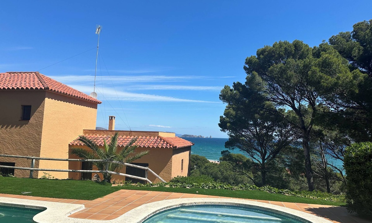 Begur Villa | SPLENDID SEA VIEW, 100 m. from the beach, POOL, BBQ, WI-FI