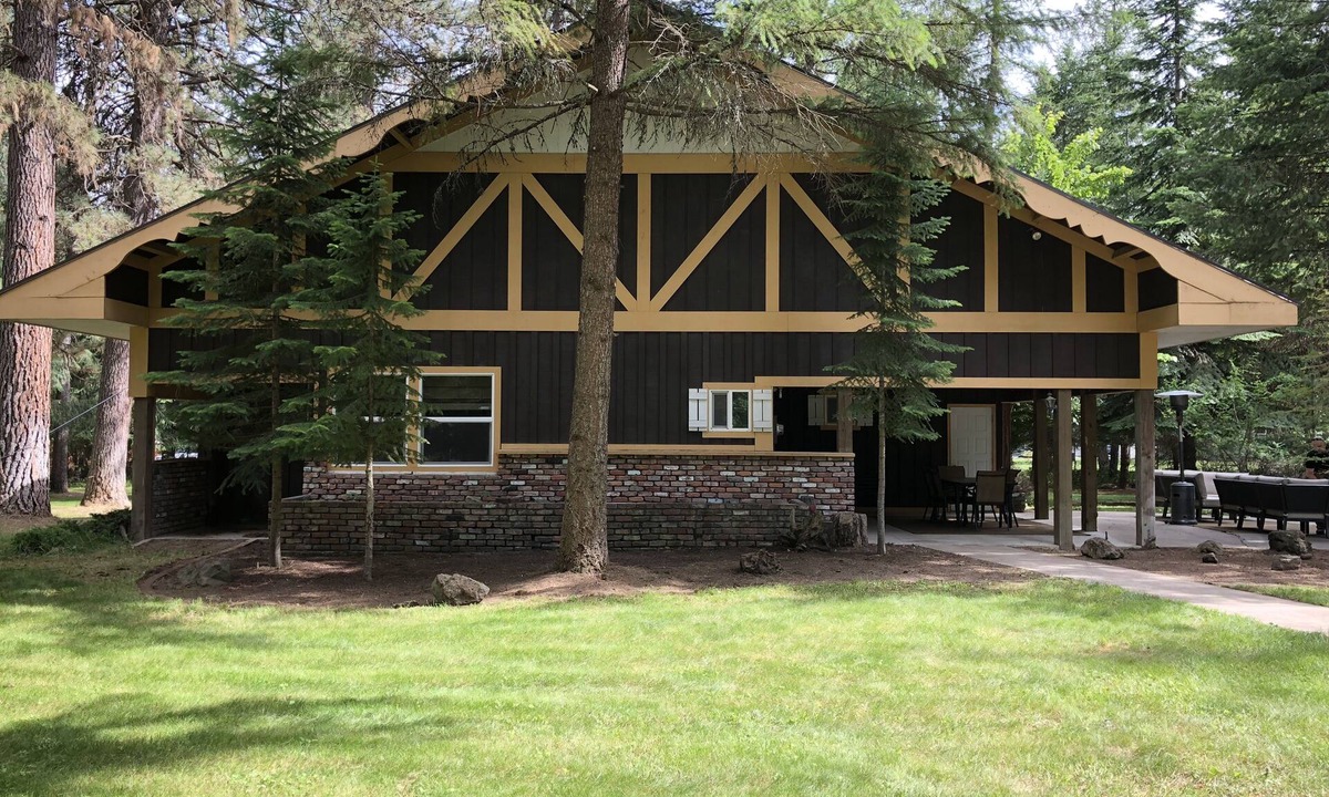 Loon Lake House | Spokane House - 5 Bed/2 Bath