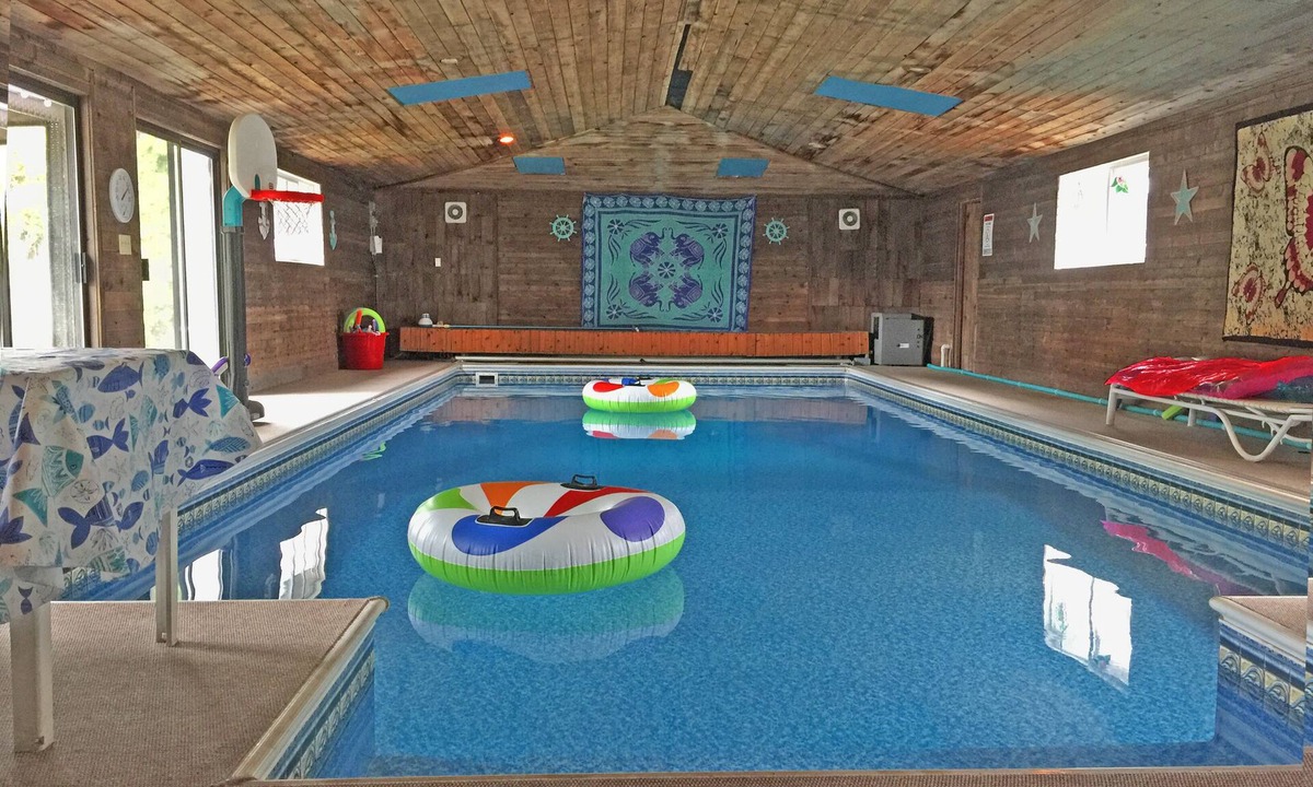 Fairwood House | Spokane Indoor Pool Home