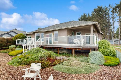 Harbor House | Sporthaven Beach House