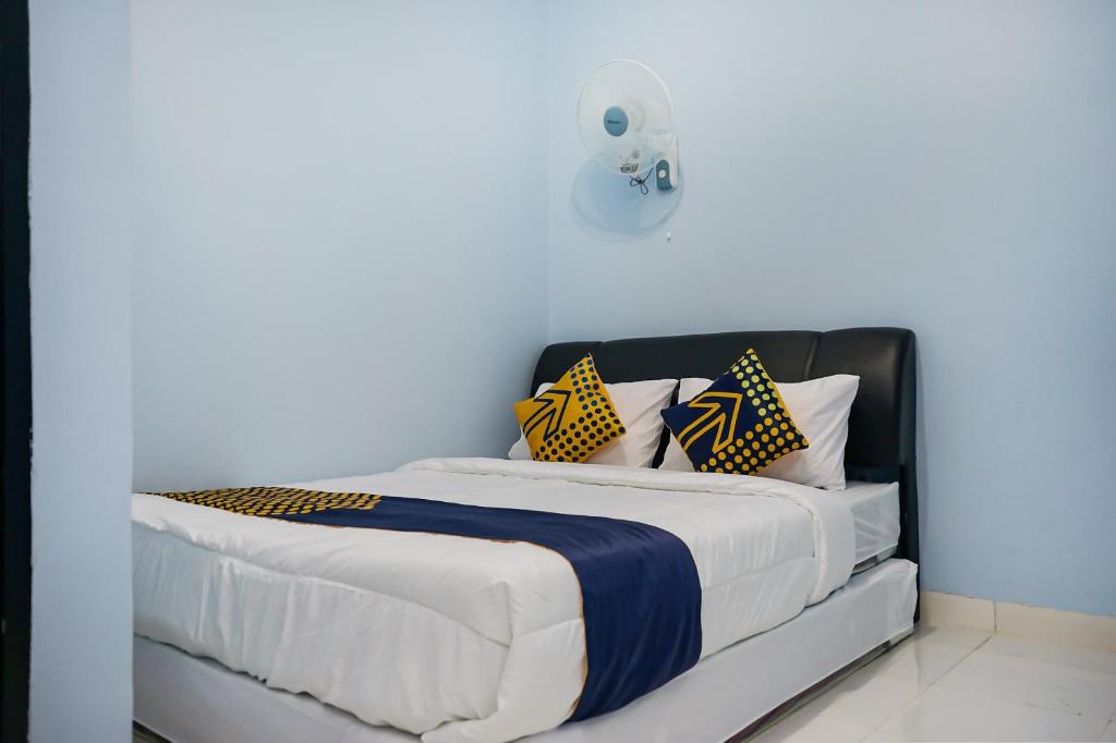 Makassar Hotel | SPOT ON 2330 Pondok Grand Mamoa