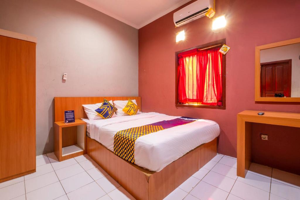 Karawang Hotel | SPOT ON 2806 Wisma Syariah