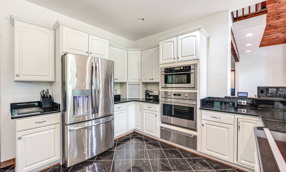 Wicomico Church House | Sprawling Lancaster Home ~ 6 Mi to Kilmarnock!