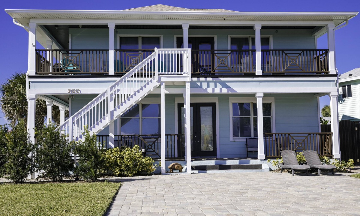 Boardwalk House | Spring Availability! 2 Bedroom 2 Bath Home- Steps to the beach
