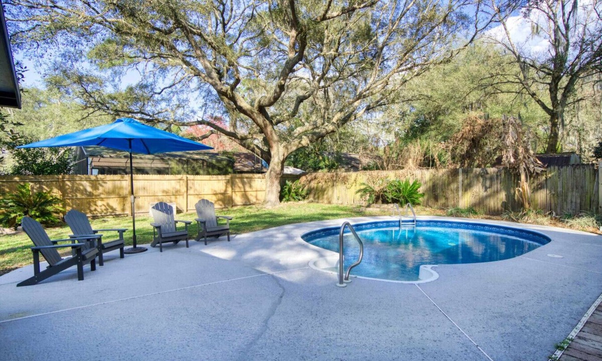Del Rio House | ~Spring Bliss Sleeps 13 Heated Pool~