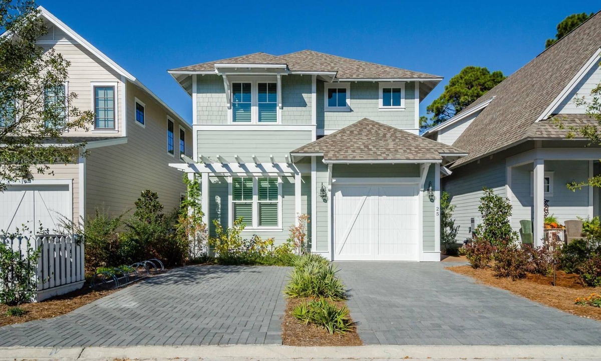 WaterSound West Beach House | Spring Break Available! Watersound West! Flat screen TVs! Gourmet Kitchen!