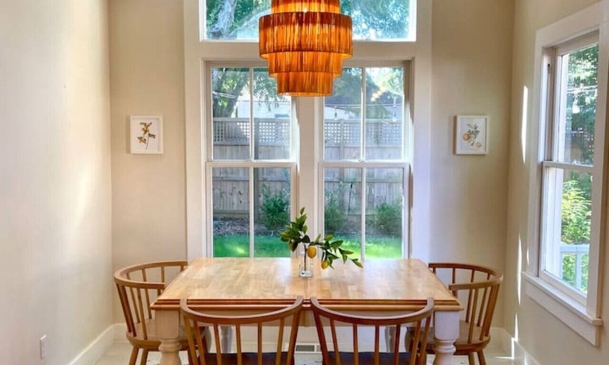 Lincolnville House | Spring Break Backyard Oasis & Modern Upgrades Walkable Downtown Location