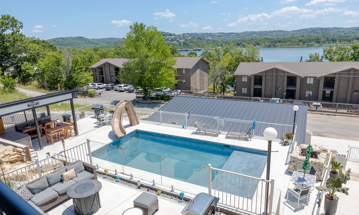 Indian Point Villa | Spring Break Dream-Heated Pool-Hot Tub-Boat Slip!