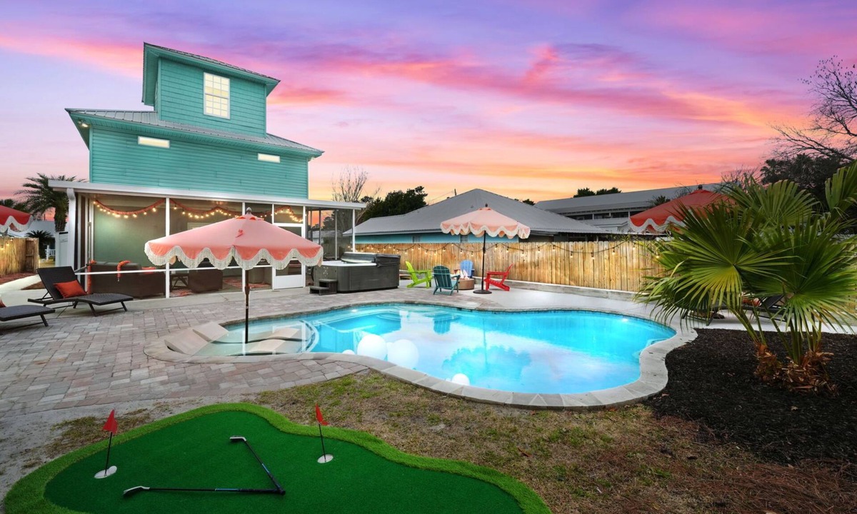 Kiska Beach House | Spring Break Beachside Hot Tub Heated Pool Outdoor Barn Gym Firepit