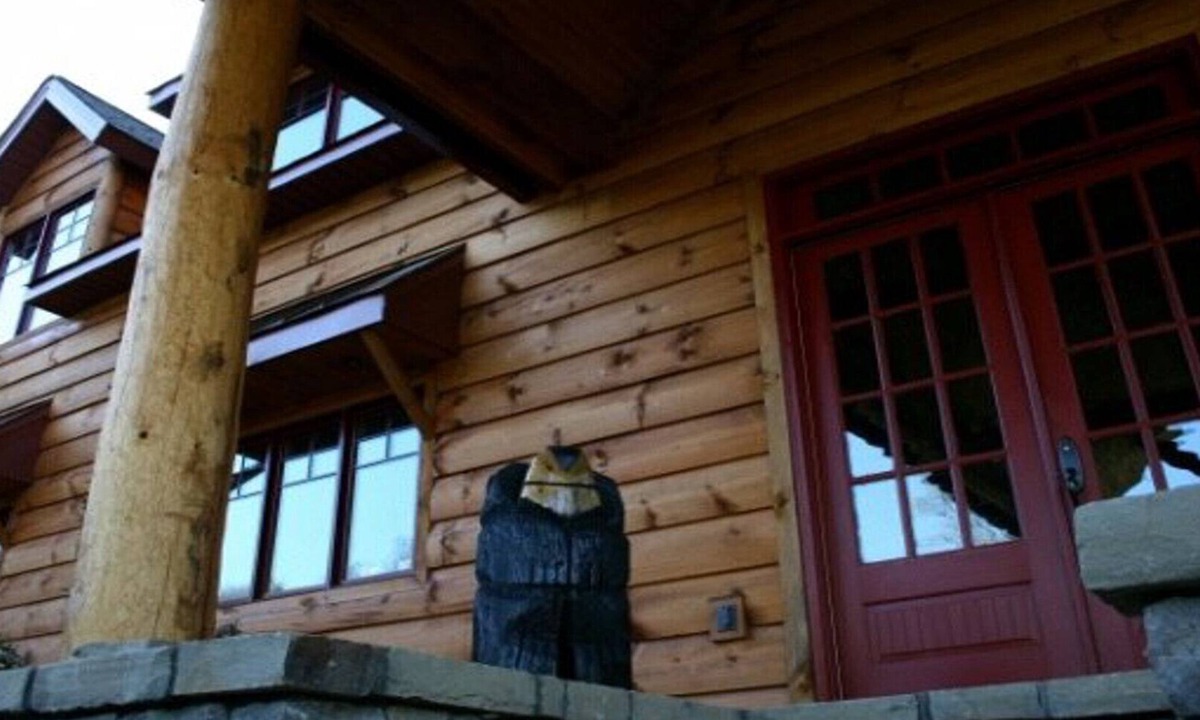 Johnson City Cabin | Spring Dates are open-Riverfront-Watauga River-Trophy Section.
