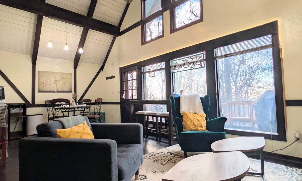 Beech Mountain Ski Chalet | Spring is here! Mountain chalet with theater, game room, fire pit, & views!
