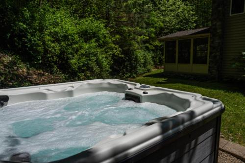 Warsaw House | Spring Mountain Cove