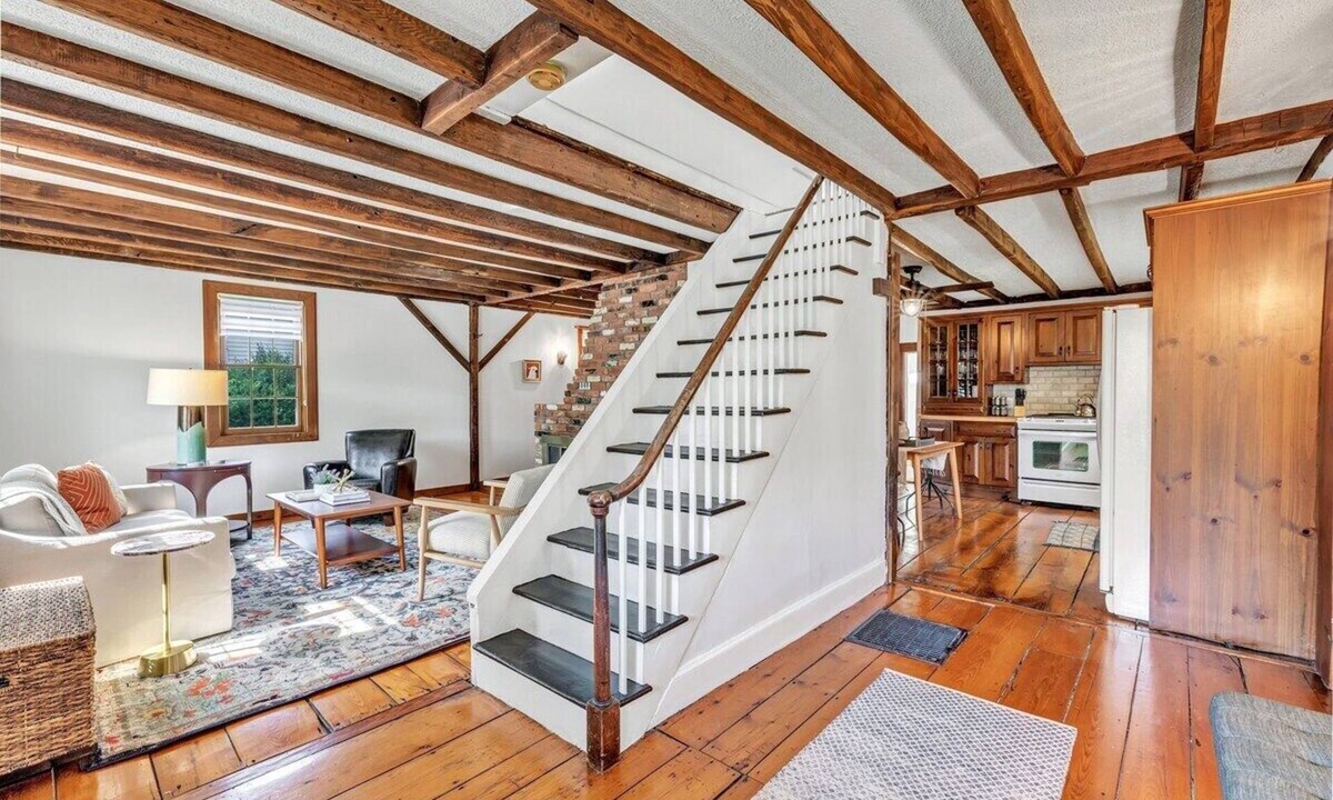 Milford Cottage | Spring Sale Cozy Modern Rustic Cottage Yard W/D