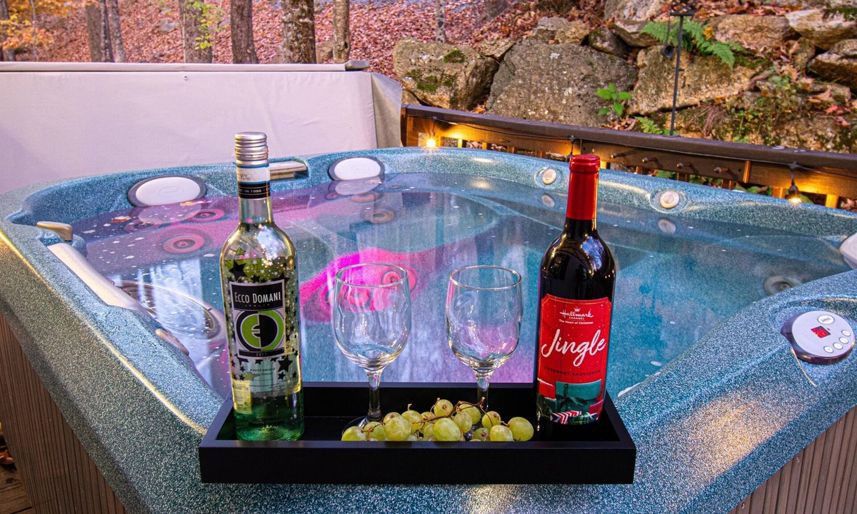 Beech Mountain House | Spring Specials! Mtn Oasis-Hot tub- Arcades- Pets!