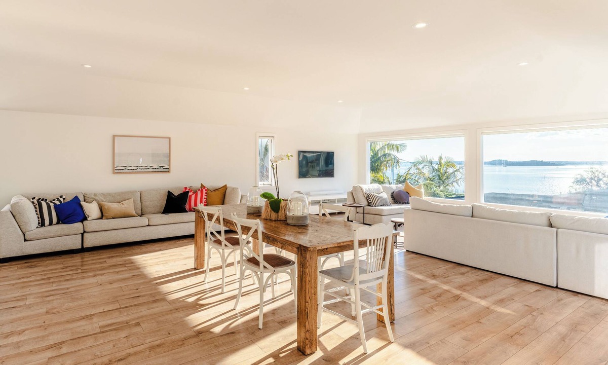 St. Heliers House | Springcombe Sunset - St Heliers Beach House