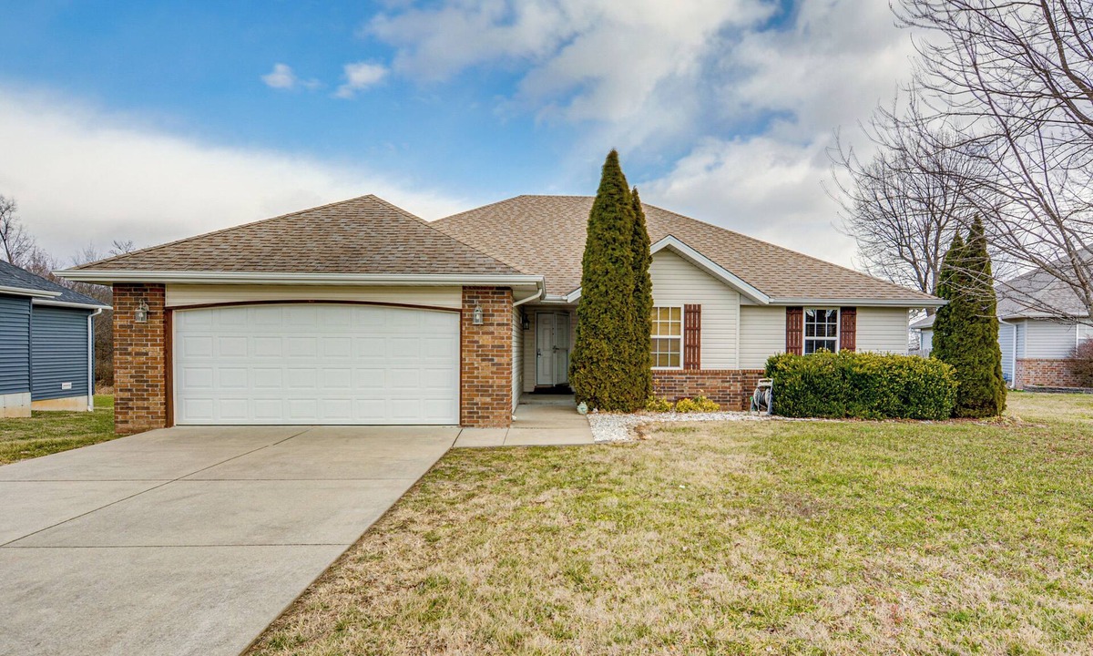 Brookline Station House | Springfield Area Retreat! Family Home w/Yard