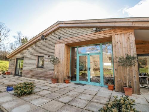 Totnes House | Springfield Farm