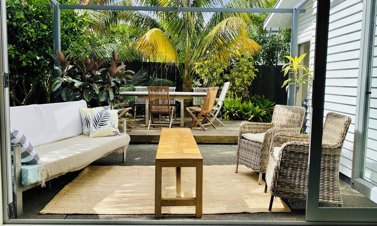 Kingsland House | Springfield Garden House | modern & central