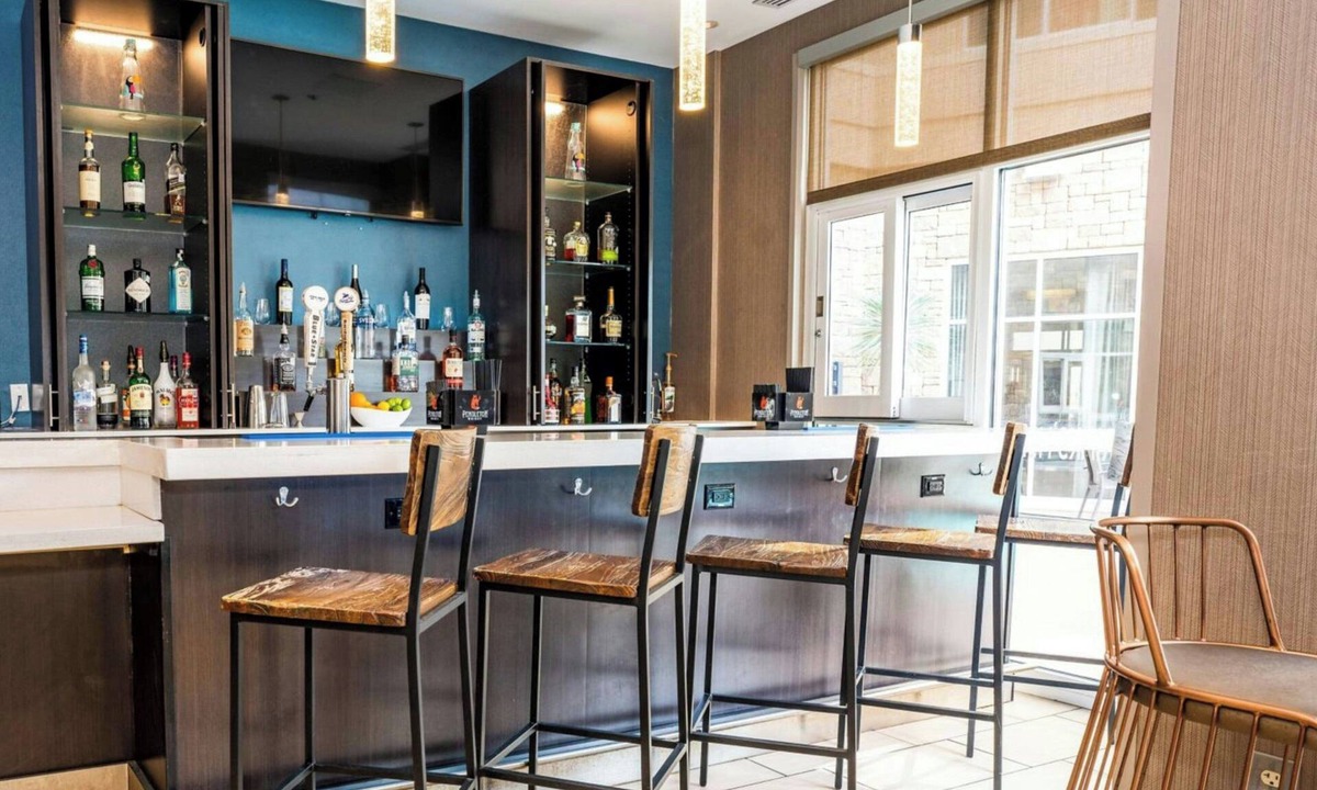 Downtown San Antonio Hotel | SpringHill Suites by Marriott San Antonio Alamo Plaza/Convention Center