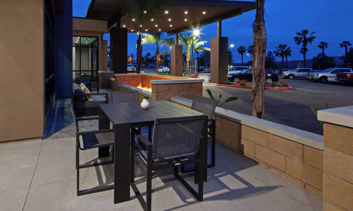 Central Escondido Hotel | SpringHill Suites by Marriott Escondido Downtown