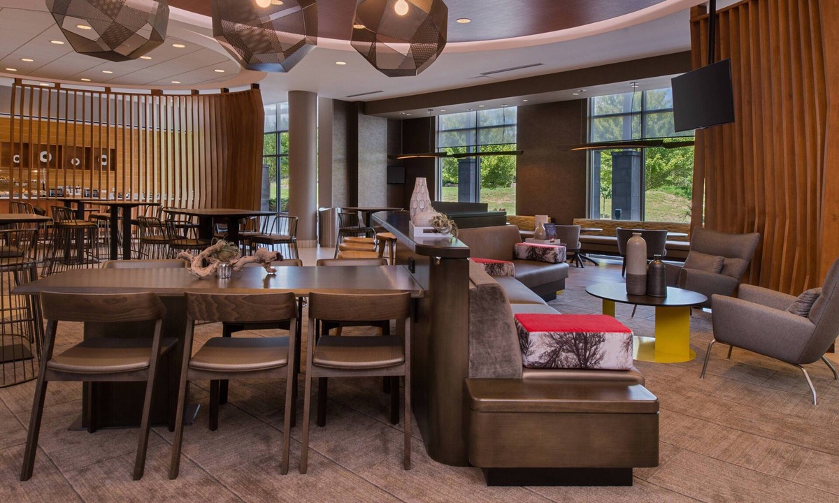 South Side Flats Hotel | SpringHill Suites by Marriott Pittsburgh Southside Works