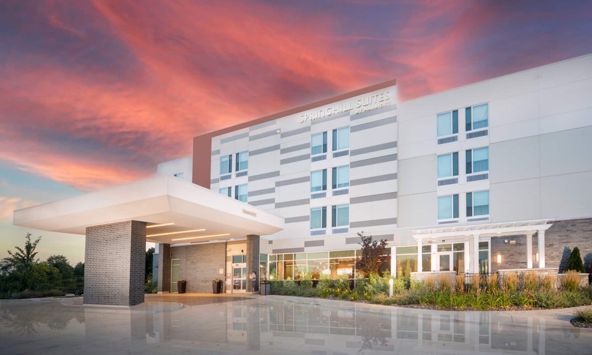 Bristol Hotel | SpringHill Suites by Marriott Kenosha