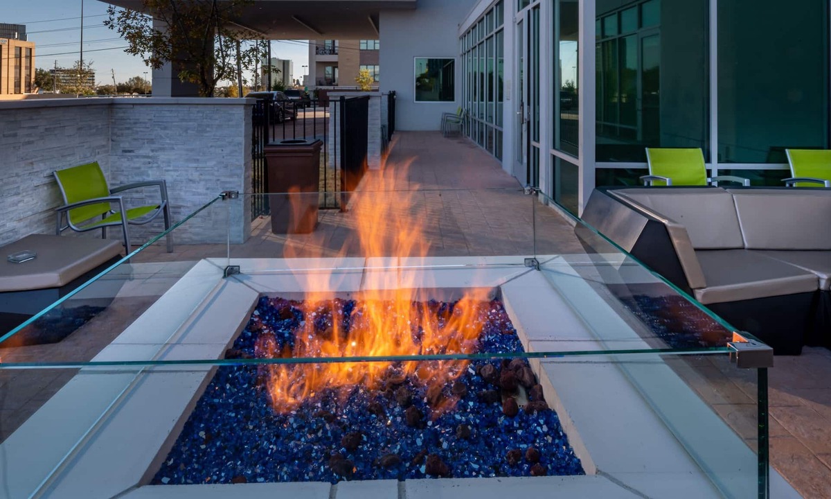 North Dallas Hotel | SpringHill Suites by Marriott Dallas Central Expressway