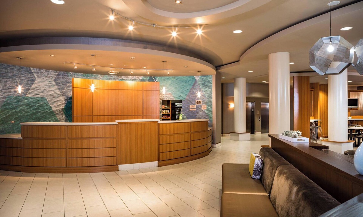 Hampton Hotel | Springhill Suites by Marriott Hampton Coliseum