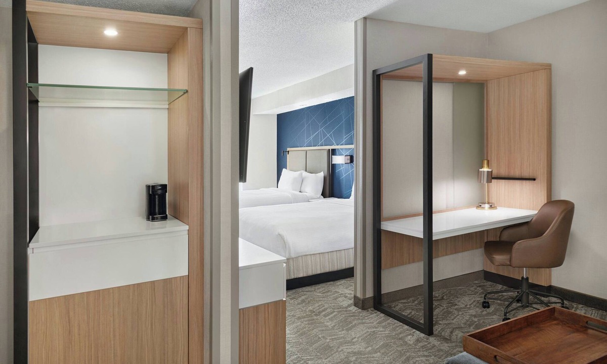 Lansing Hotel | SpringHill Suites by Marriott Lansing