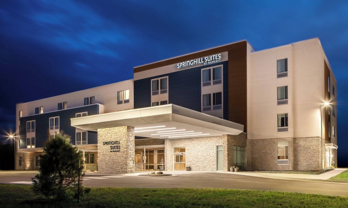 Ames Hotel | SpringHill Suites by Marriott Ames