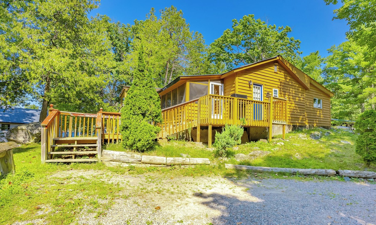 Arden Cottage | Springwood Cottage Resort - Cottage 11