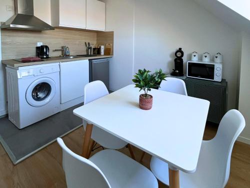 Saint-Quentin Apartment | SQ Appart élégance - Appartement 1 Chambre - Gare St Quentin - Parking