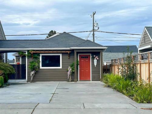 Sequim House | Sqc Cedar St Cottage