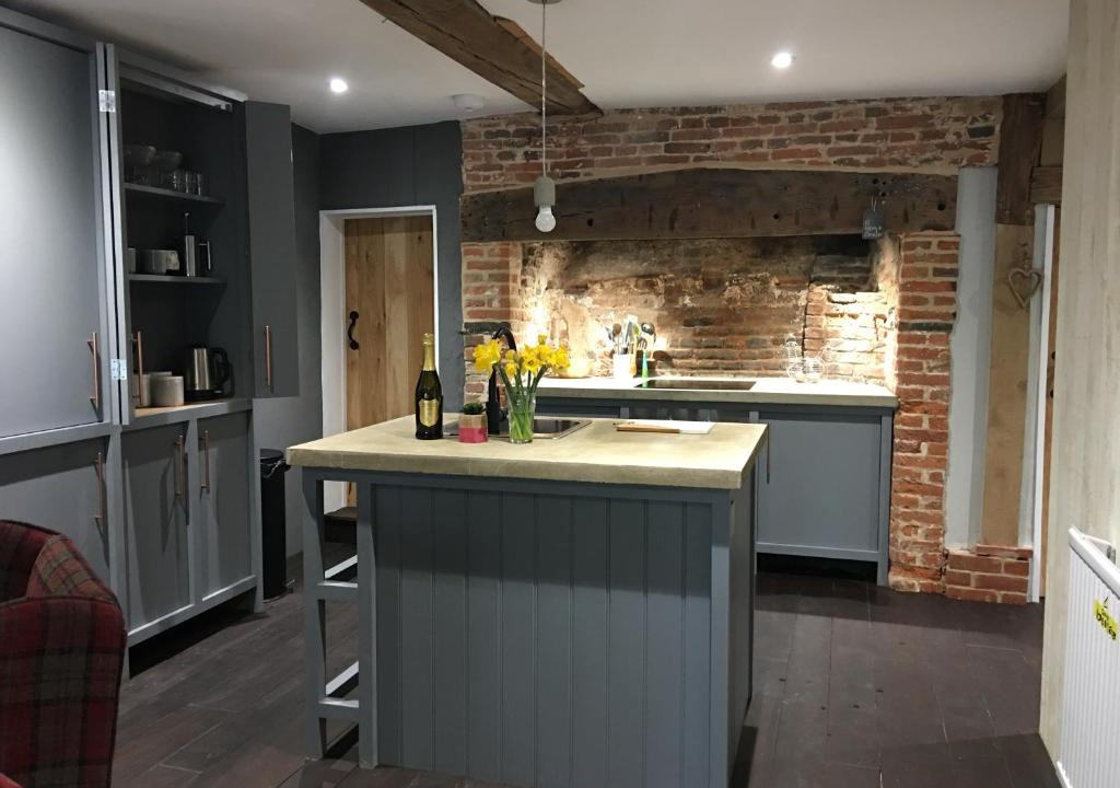 Bildeston Apartment | Square House Bildeston High street