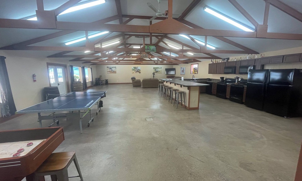 Attica Villa | Squatch House - Great Room, Double Kitchen, Multiple Games! Sleeps 20 w/4 Baths