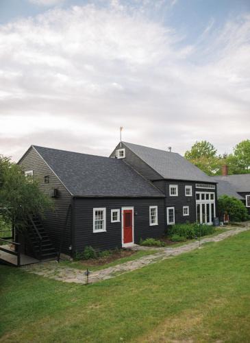 Westport Bed & Breakfast | Squire Tarbox Inn