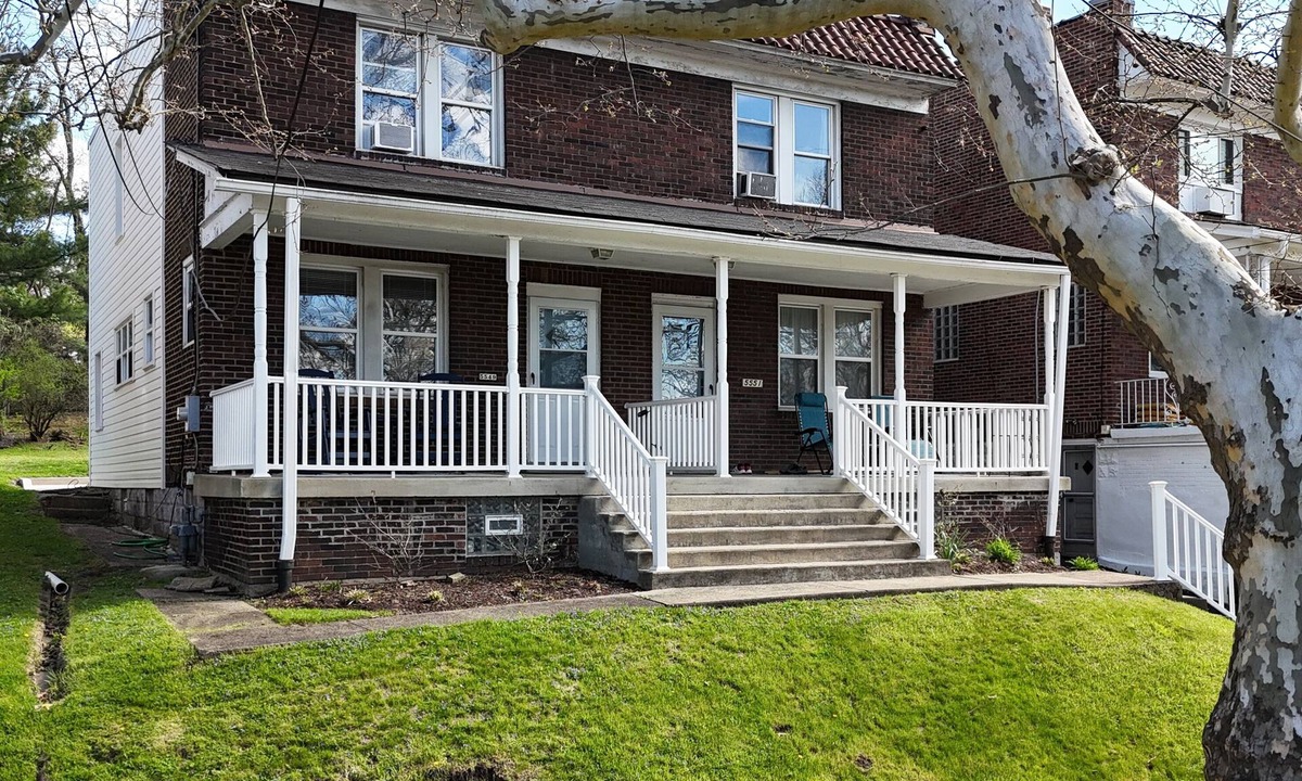 Squirrel Hill South House | Squirrel Hill Haven Urban Getaway!