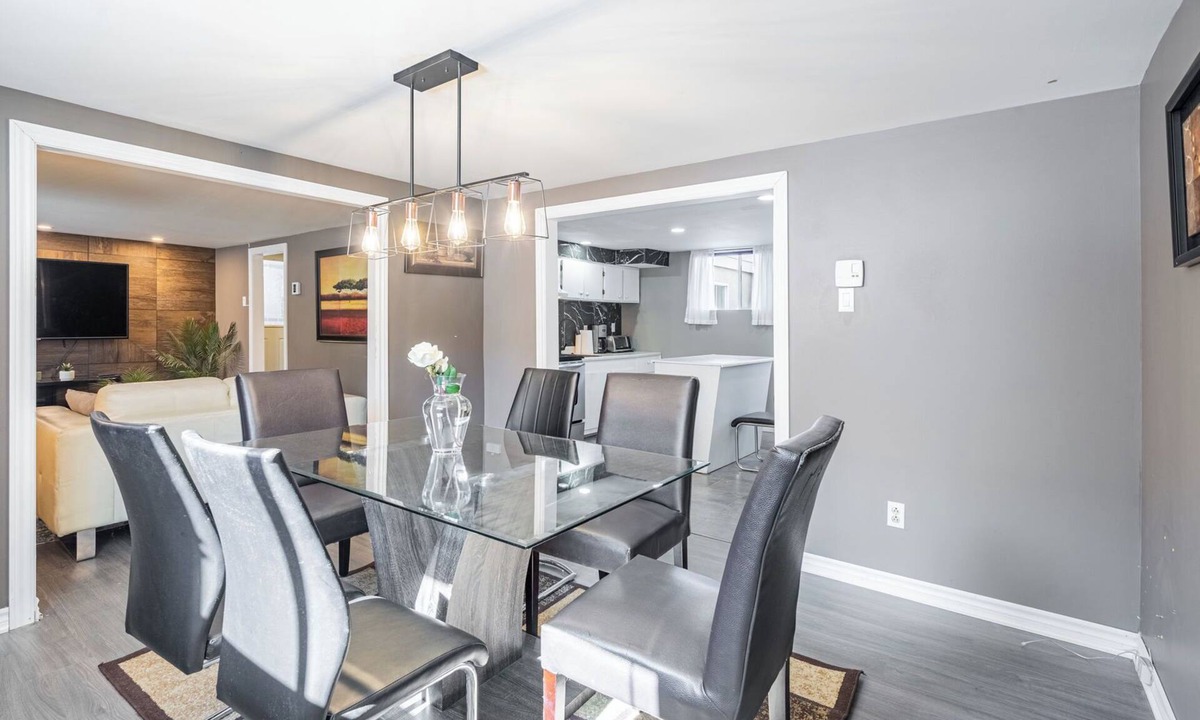 Mascouche Apartment | SS apartment with whirlpool bath - citq 318125