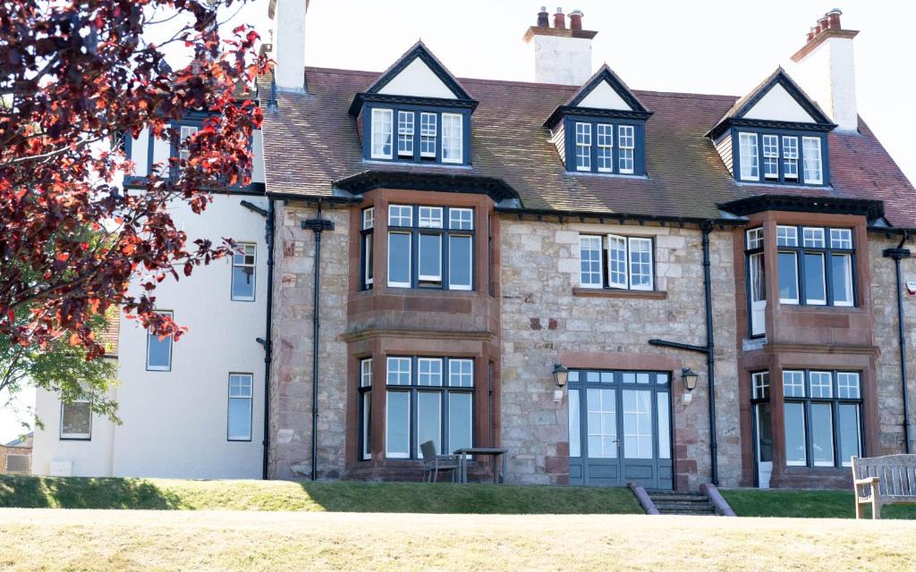 North Berwick House | St Aidans