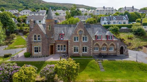 Fort William City Centre House | St Andrews House