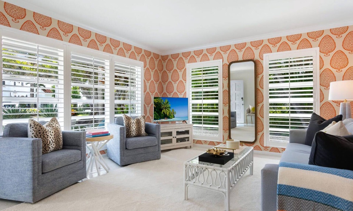 Saint Armands Key House | St. Armands Circle Vintage Beach Bungalow