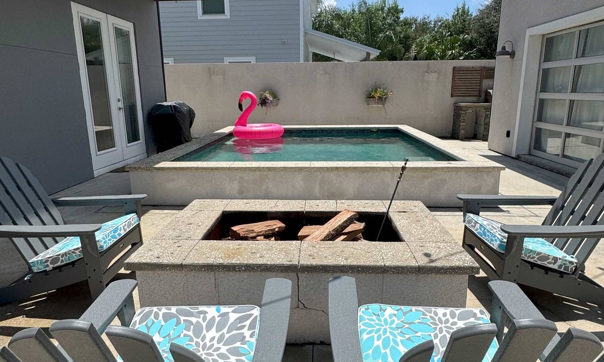 Butler Beach House | St. Augustine Pool Home : Beach Access & Pets Welcome