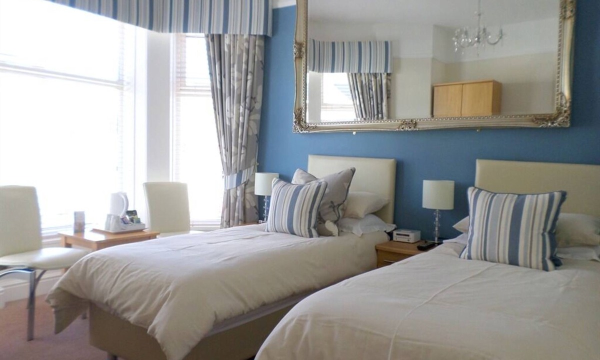 Newquay City Centre House | St Bernards Guesthouse